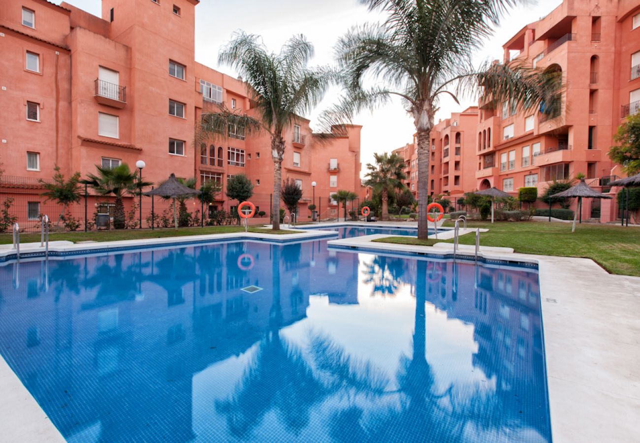 Apartment in Manilva - Los Hidalgos Golf 2035