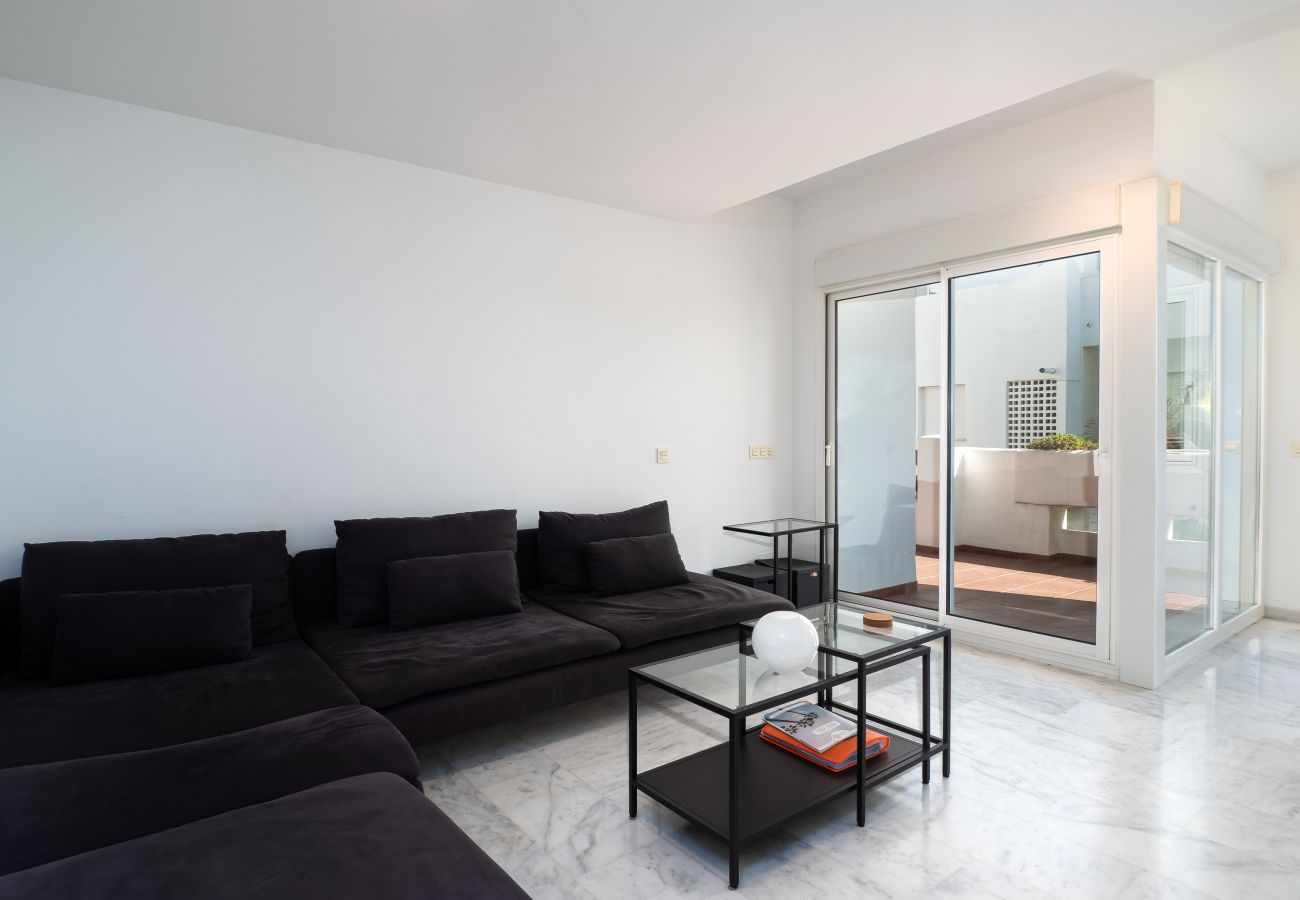 Apartment in Estepona - Valle Romano 2051