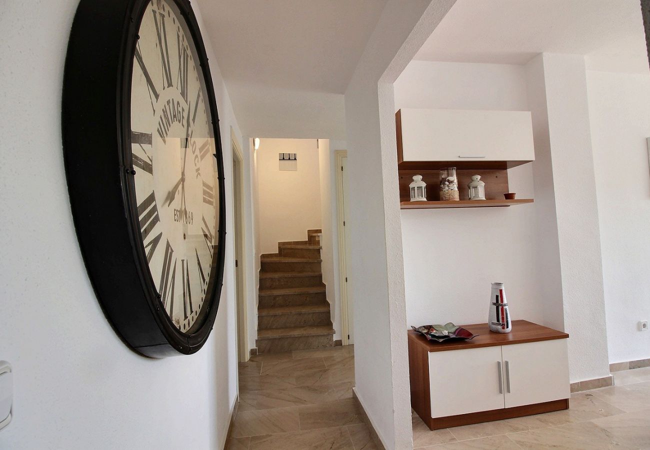 Zapholiday - 2231 - Casares apartment rental - living room